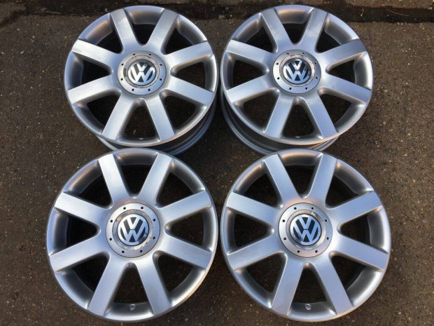 4db gyri 17" VW [Indianapolis] alufelni. ("195")